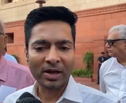 Rebellion deepens within TMC: Abhishek Banerjee meets the Speaker regarding 20 rebel MPs; political dispute reaches the Lok Sabha.
