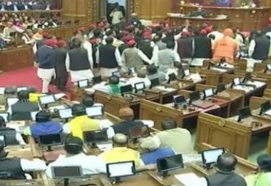 Protesting with a photograph of CM Yogi proves costly for SP MLA Sachin Yadav: Suspended from the Legislative Assembly for the entire session.