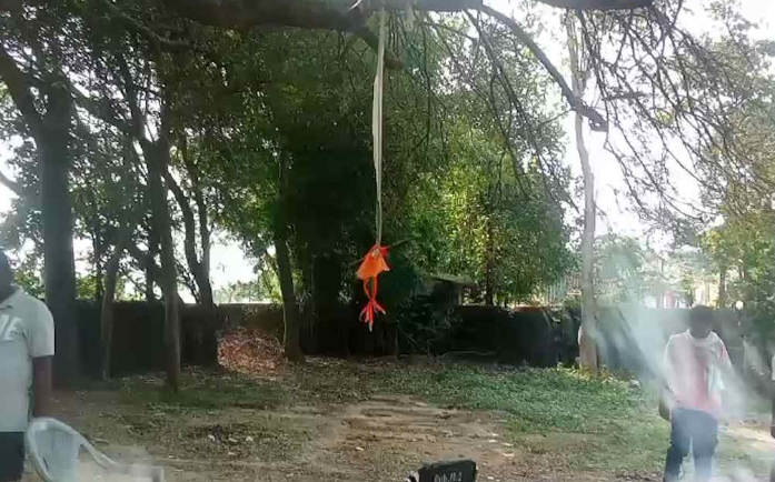 Mahasamund: Class 4 student dies after getting caught in a swing made from a saree; village in mourning following the tragic incident on school premises